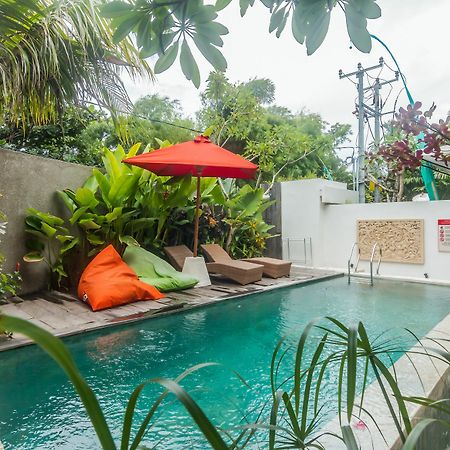 Zen Rooms Seminyak Kayu Jati Exterior foto